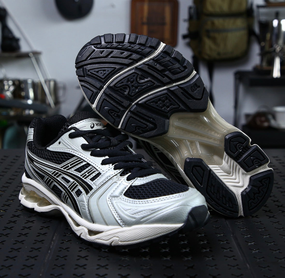 ASICS GEL-KAYANO 14 Black Seal Grey