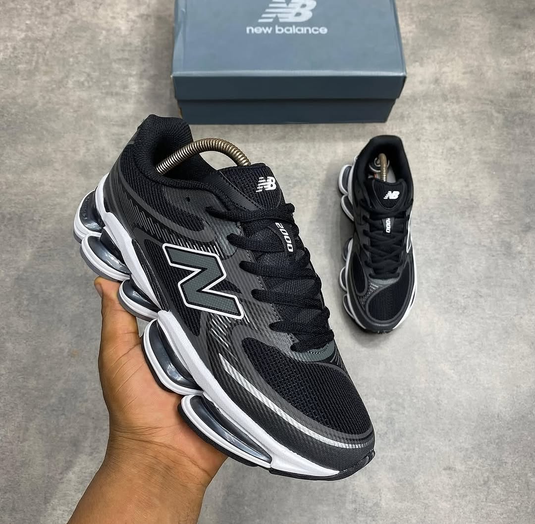 New Balance 2000 BLACK WHITE