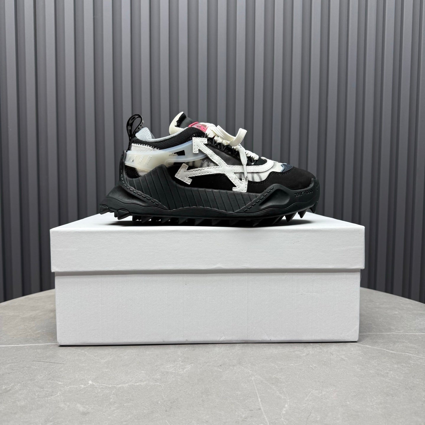 OFF-WHITE Odsy-1000 Noir Blanc