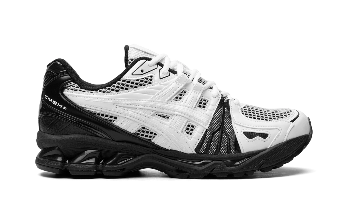 GEL-KAYANO LEGACY
GMBH WHITE BLACK