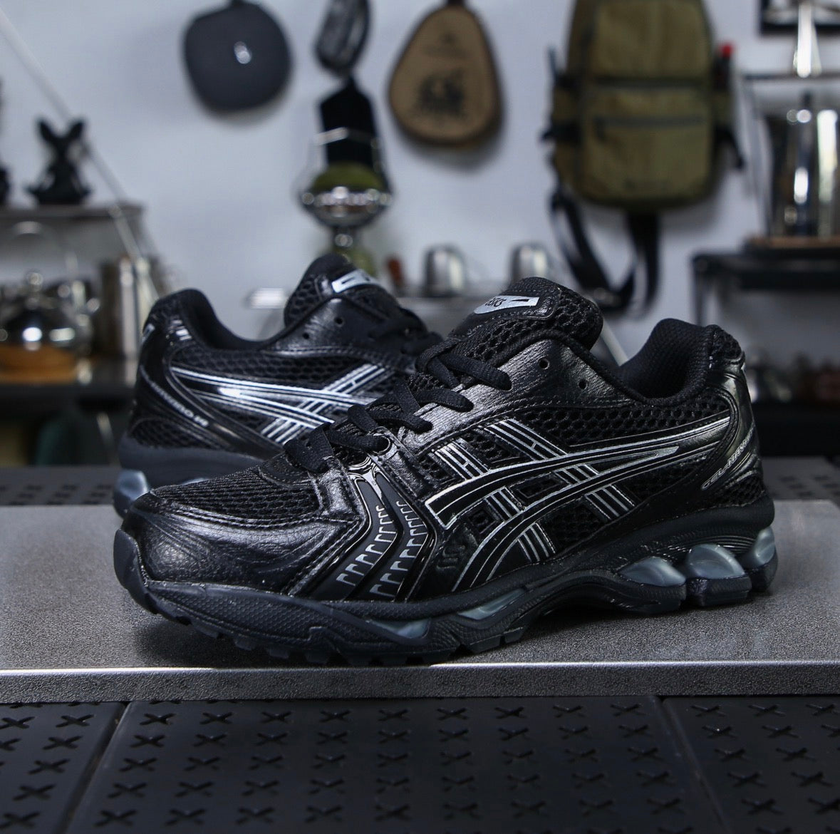 ASICS Gel-Kayano 14