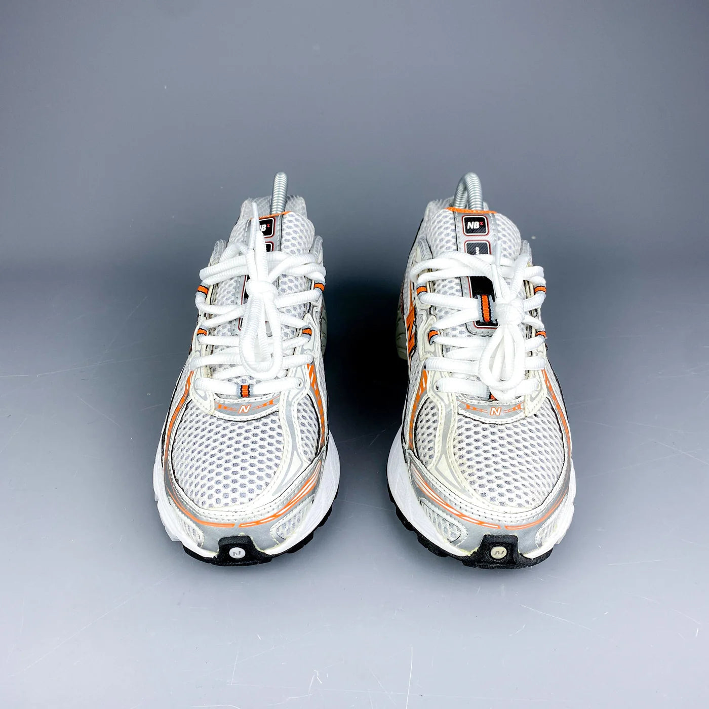 New Balance 740 Orange - Urban Sneakers