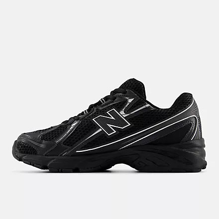New Balance 740 BLACK