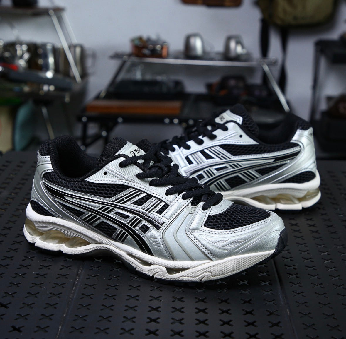 ASICS GEL-KAYANO 14 Black Seal Grey