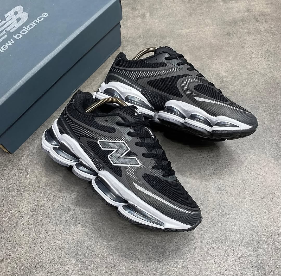 New Balance 2000 BLACK WHITE