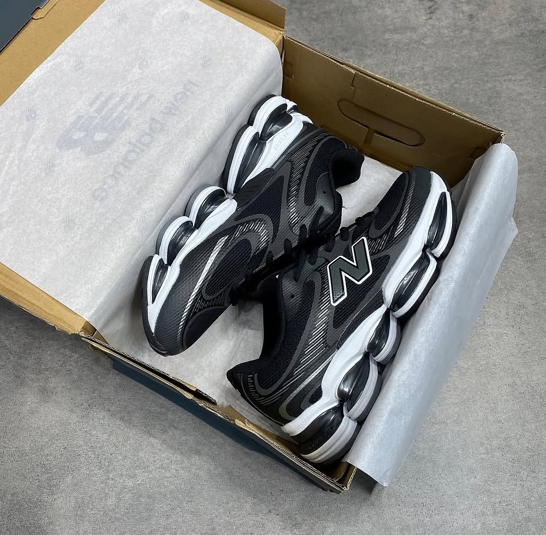 New Balance 2000 BLACK WHITE