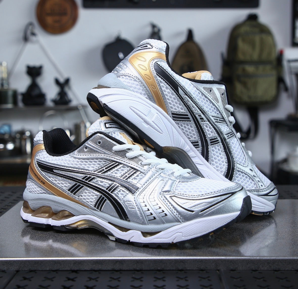 GEL-KAYANO 14
WHITE PURE GOLD