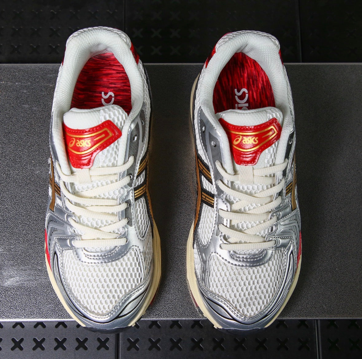 Asics GEL Kayano Red