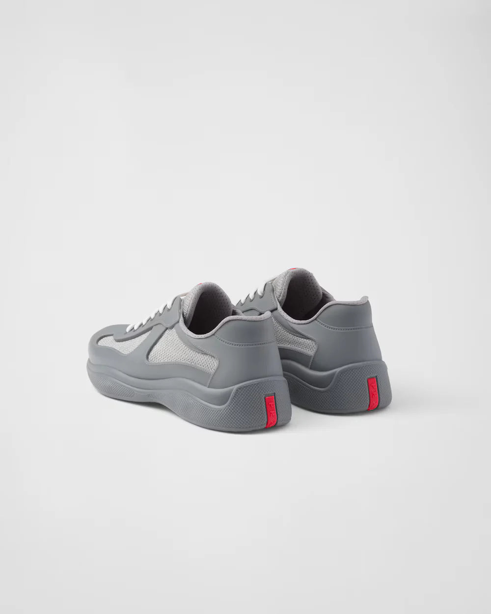 PRADA America’s Cup Gris