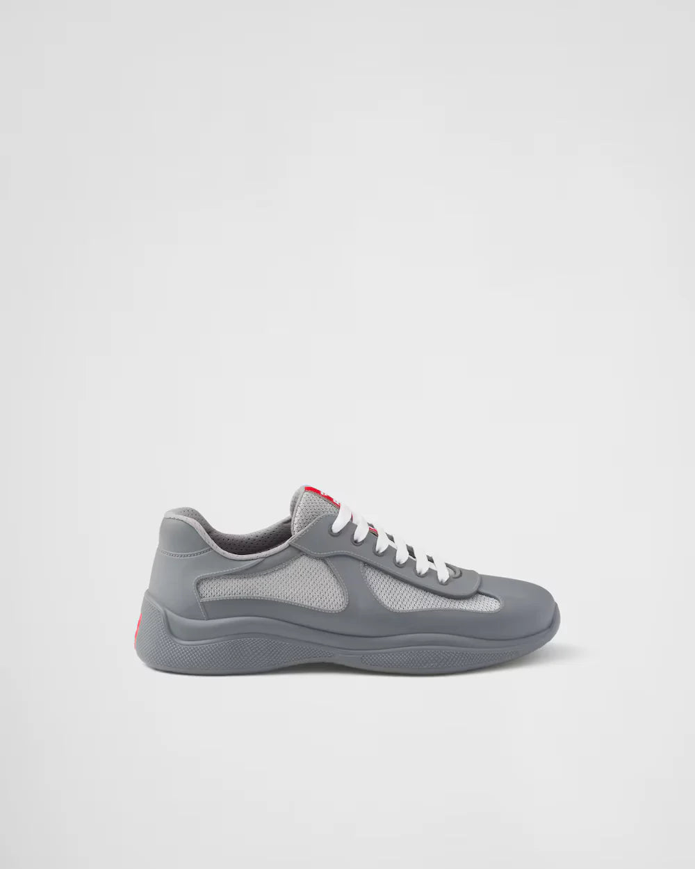 PRADA America’s Cup Gris