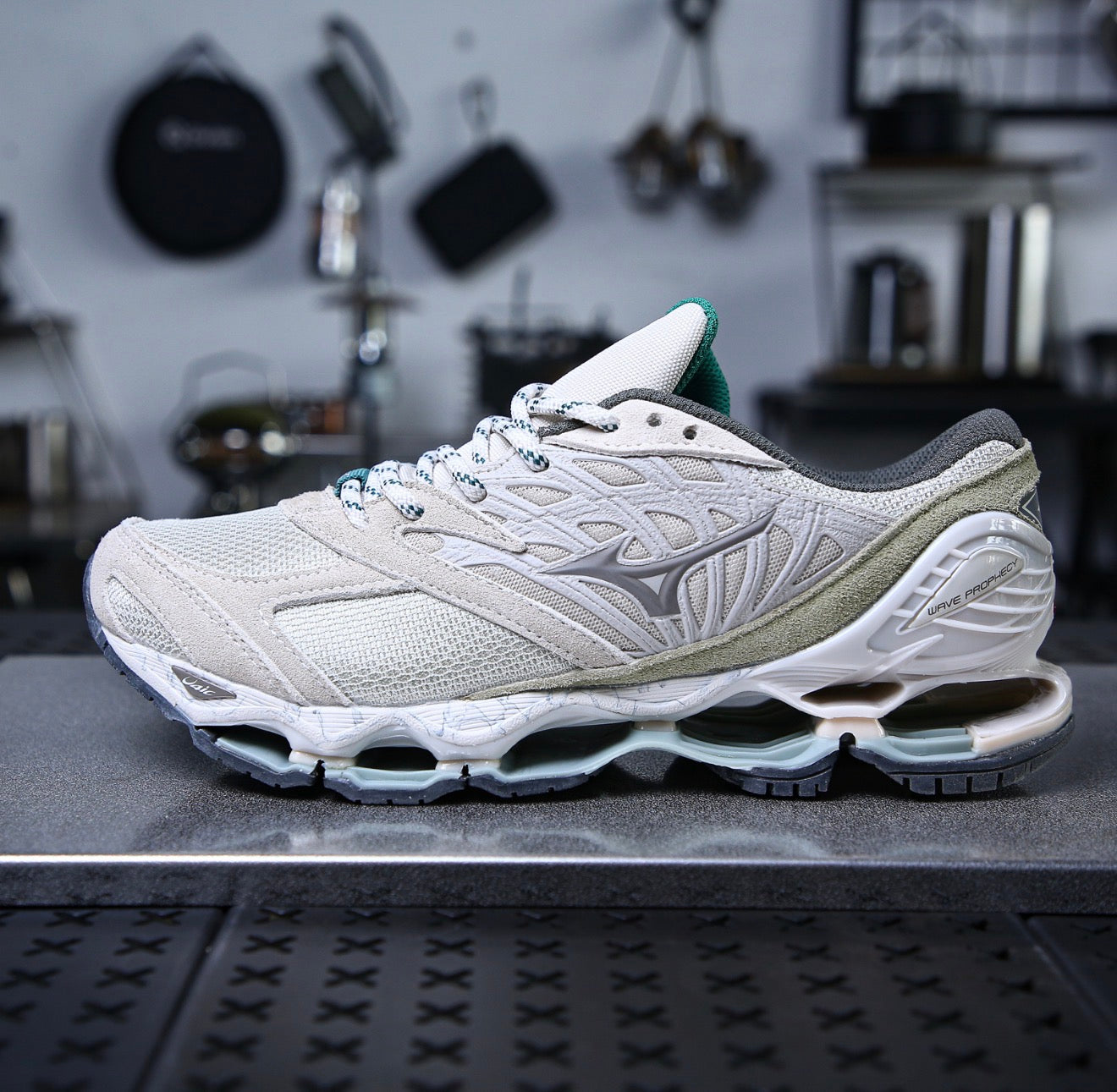 Mizuno Wave Prophecy