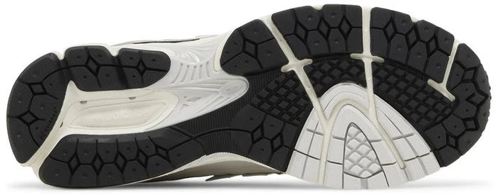 NEW BALANCE 1906R 'SILVER METALLIC CREAM'